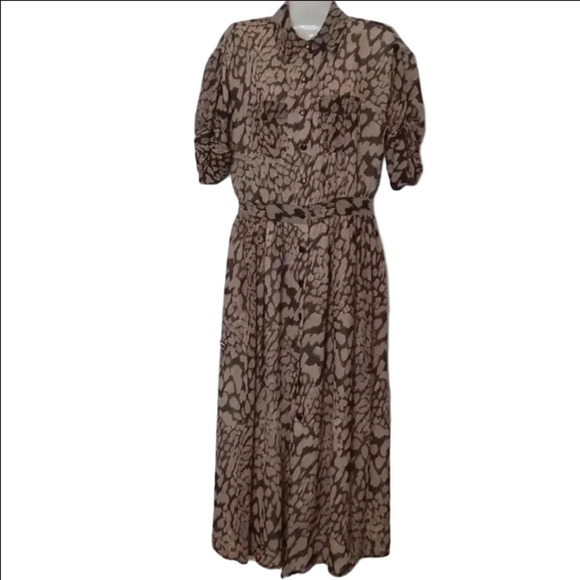 Newport News Dresses & Skirts - - NewPort News  NICE button-down dress with pockets and cute sleeves Women's 4